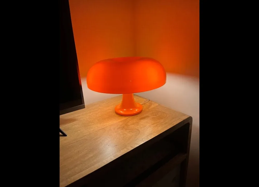 Lámpara de acrílico de seta de mesa nórdica decorativa