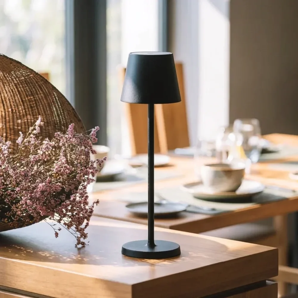 Lámpara de mesa led portátil inalámbrica con atenuación continua Lámpara de mesa led portátil inalámbrica con atenuación continua