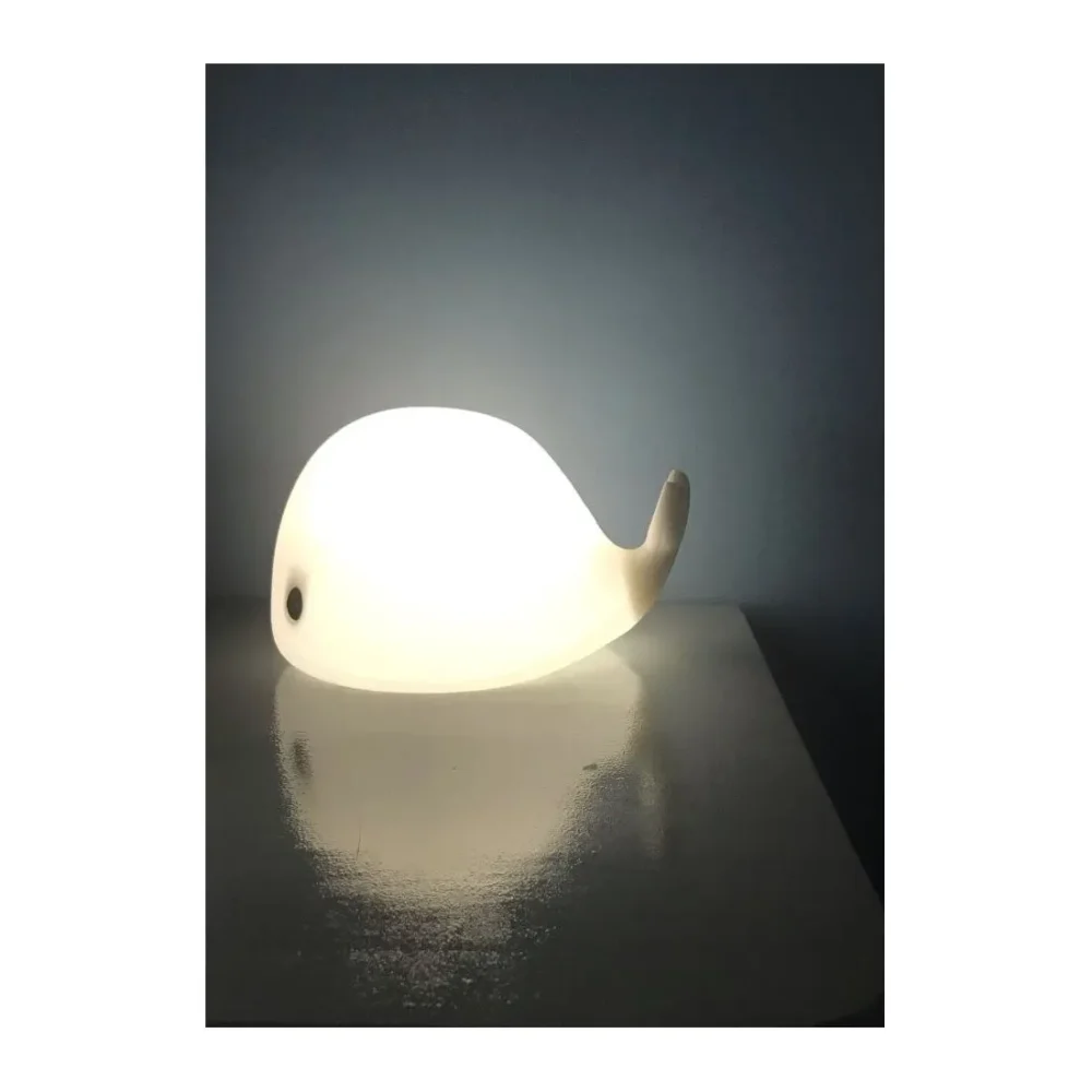 LED Light Rechargeable Usb Silicone Small Whale LED Light Rechargeable Usb Silicone Small Whale