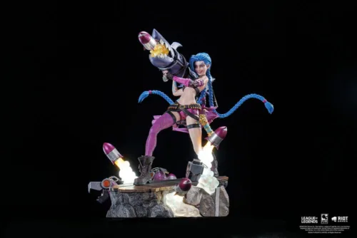 mgs0000031162-0 Statue 1 6 League of Legends