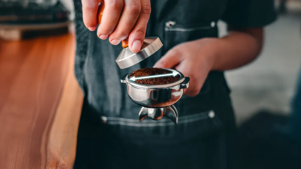 Machine à café expresso professionnelle Cecotec Baristeo Regina ? vue produit 4 Máquina de café expresso profissional